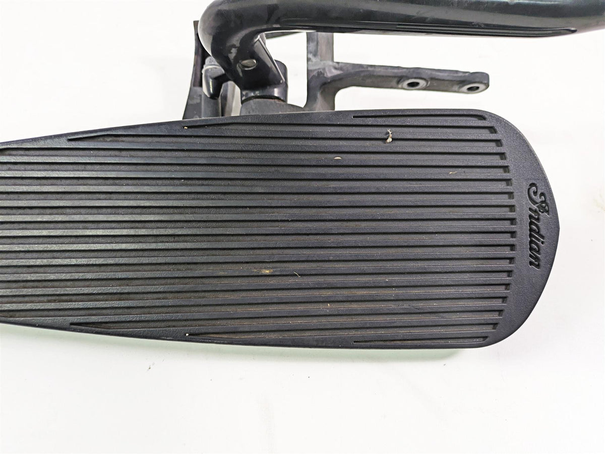 2018 Indian Chieftain Dark Horse Front Right Floor Board & Brake Pedal 5141001 {{ shop.shopifyCountryName }} - Mototech271