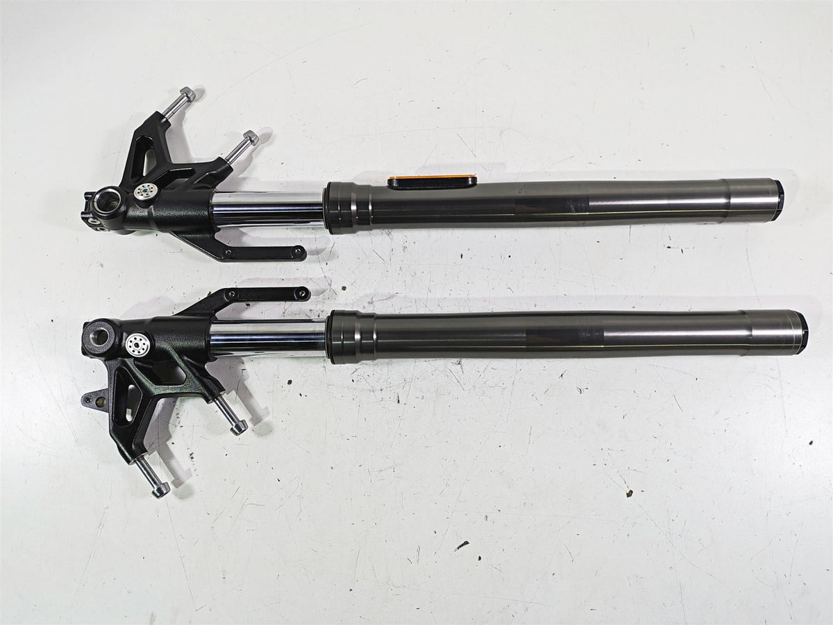 2023 Triumph Street Triple 765 RS Straight Showa Front Fork Leg Set 2k T2041654 {{ shop.shopifyCountryName }} - Mototech271