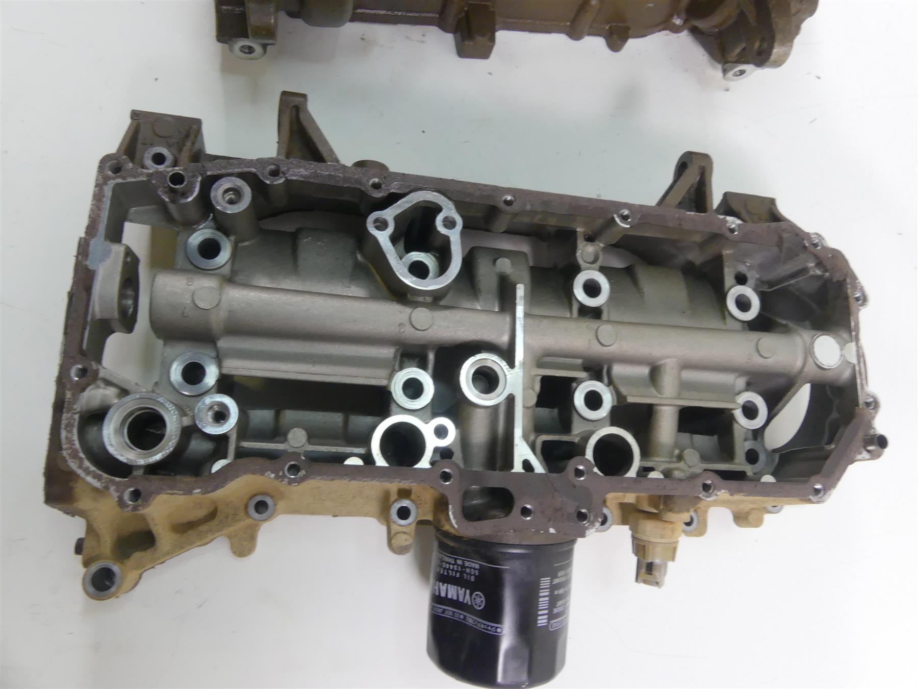 2016 Yamaha YXZ1000 R EPS SE Engine Motor Crank Case Set 2HC-15109-08-00 {{ shop.shopifyCountryName }} - Mototech271