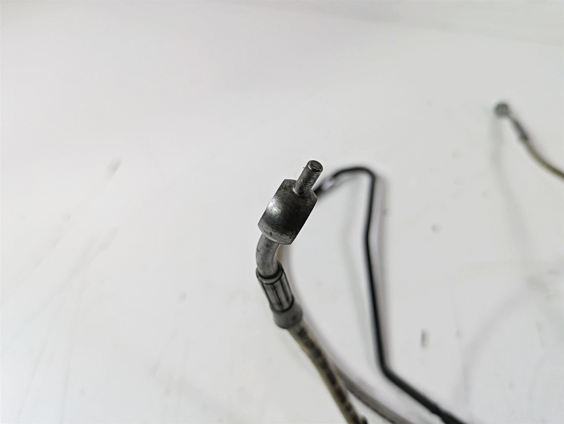 2016 BMW R1200GS GSW K50 Rear Abs Brake Line Set 34328526554 34328526555 {{ shop.shopifyCountryName }} - Mototech271