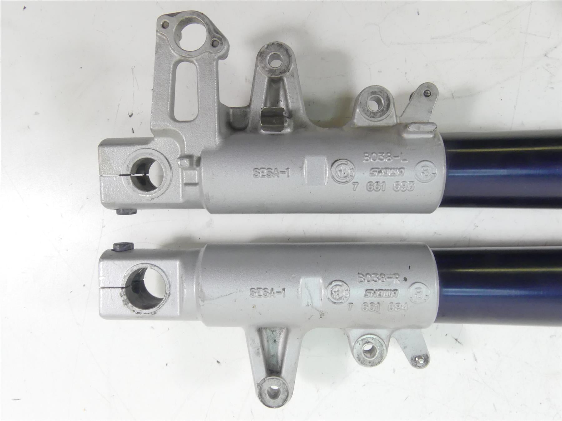 2003 BMW R1150 GS R21 Straight Showa Front Fork Damper Leg Set 31427661687 {{ shop.shopifyCountryName }} - Mototech271