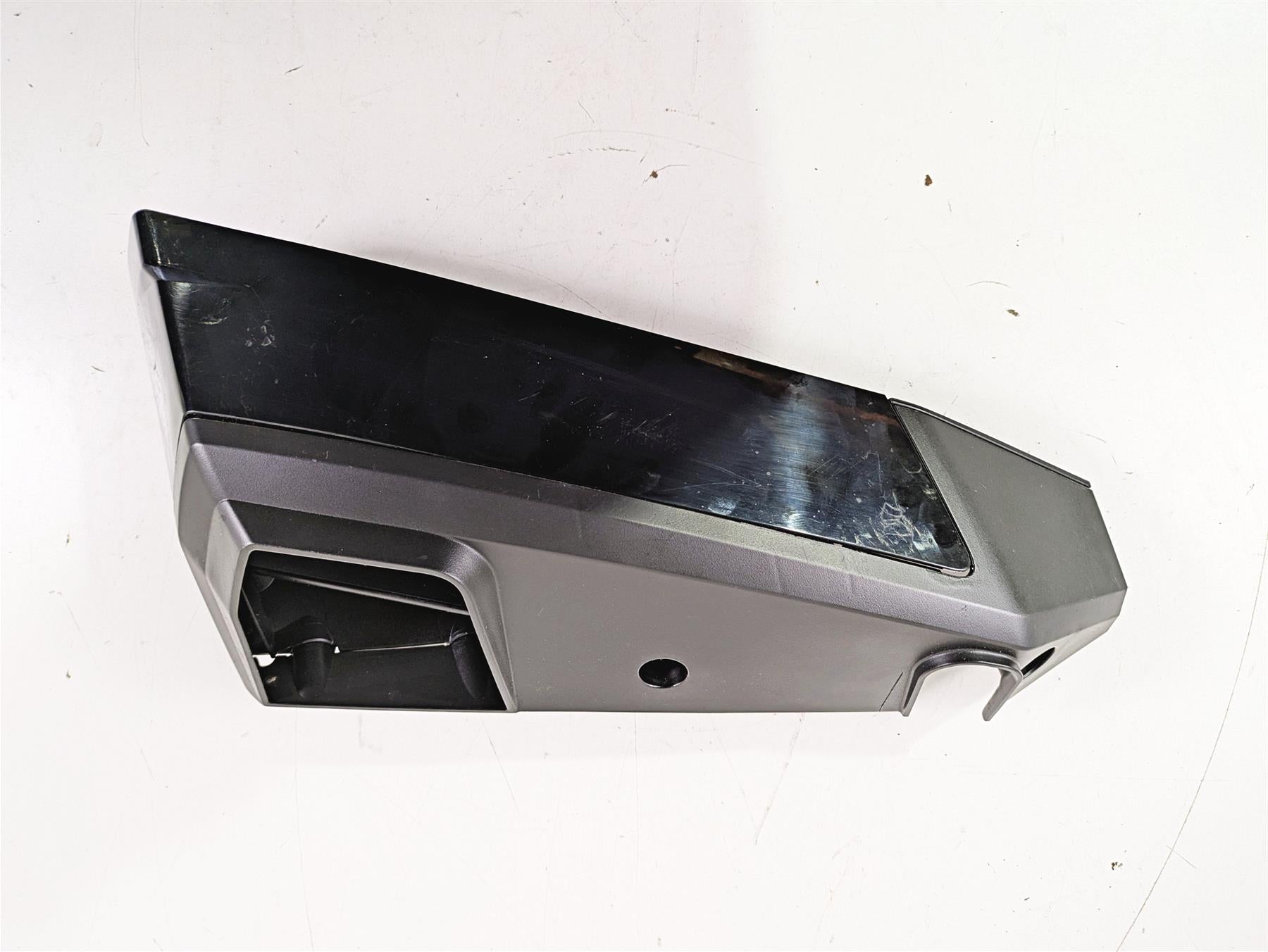 2022 Harley RA1250 S Pan America Right Inner Outer Radiator Cover 57100348A {{ shop.shopifyCountryName }} - Mototech271