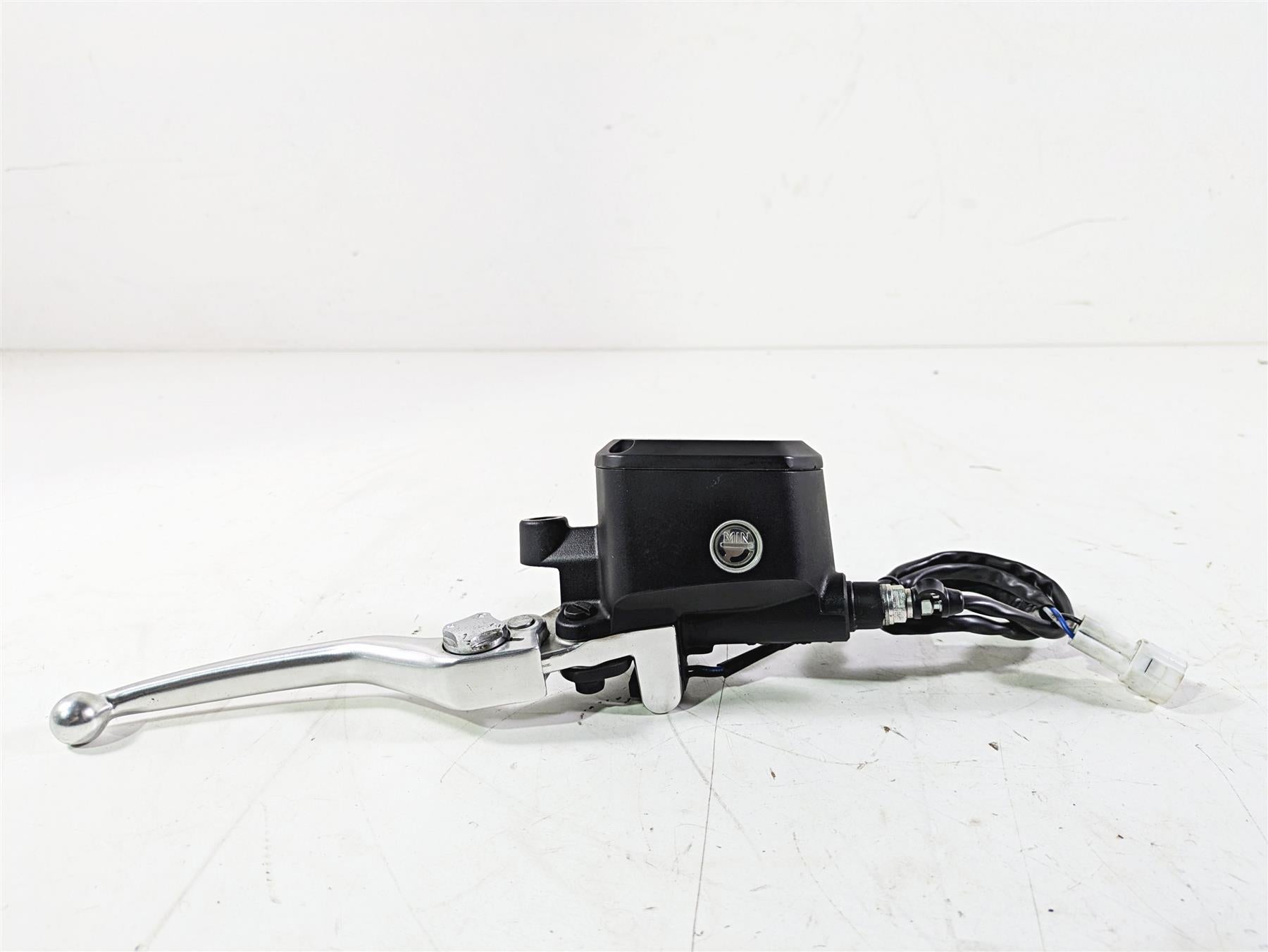 2014 Moto Guzzi California 1400 Touring Front Brake Master Cylinder 887764 {{ shop.shopifyCountryName }} - Mototech271