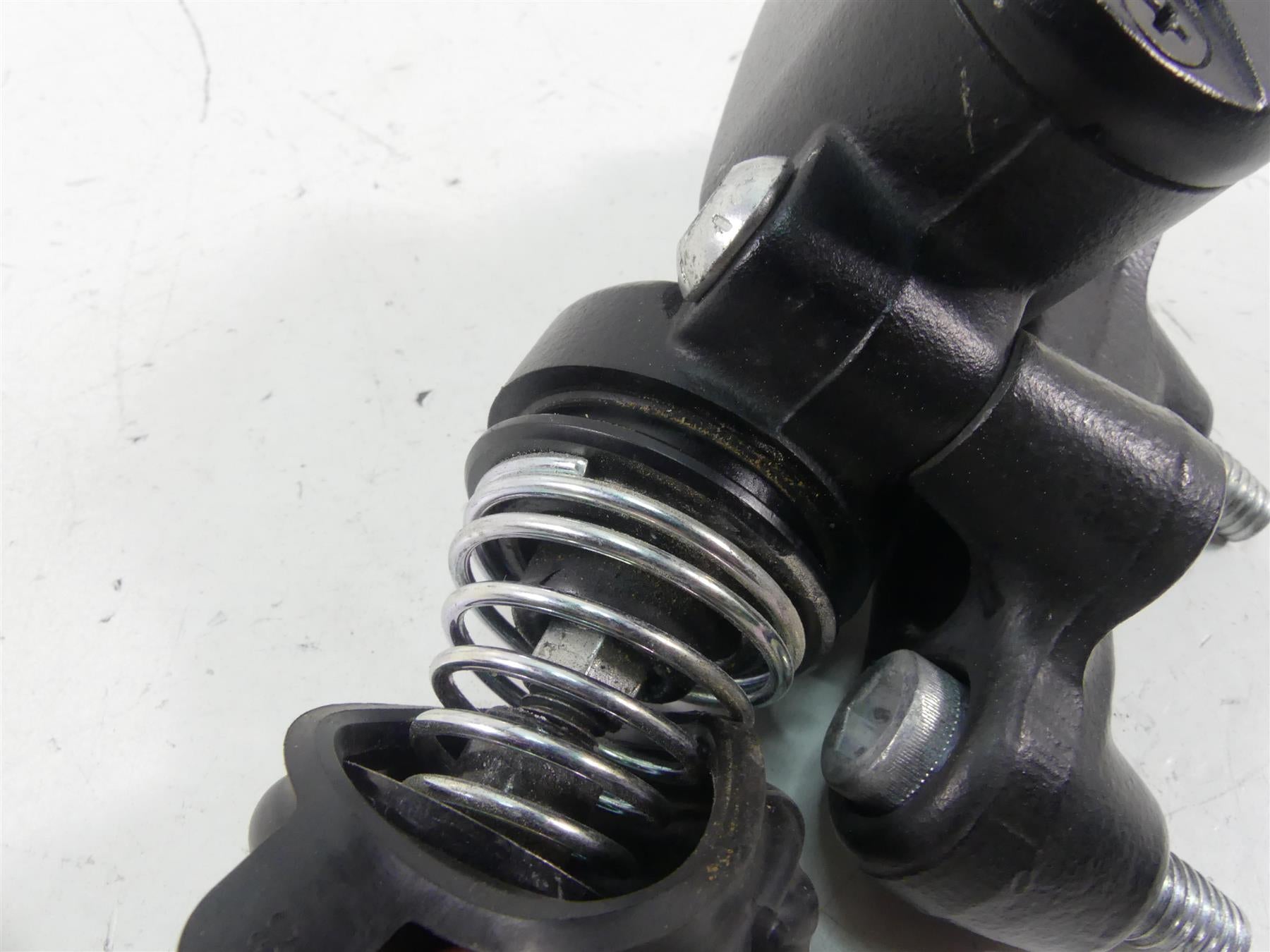 2020 Harley Sportster XL1200 NS Iron Rear Brake Master Cylinder 41700025 {{ shop.shopifyCountryName }} - Mototech271
