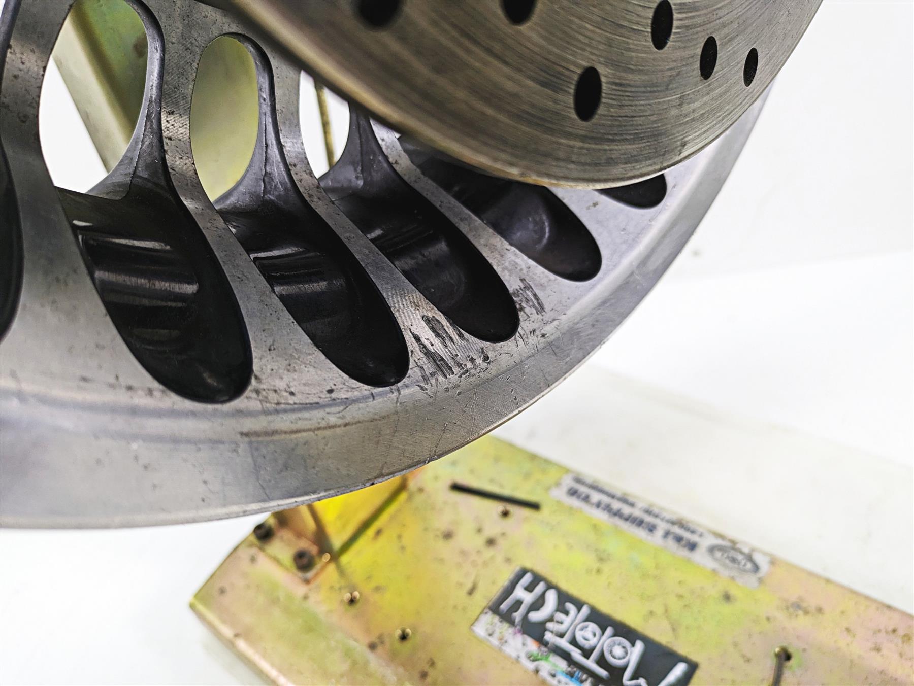 2011 Harley Touring FLHR Road King Straight 16x5 Rear Wheel Rim 40900193 {{ shop.shopifyCountryName }} - Mototech271