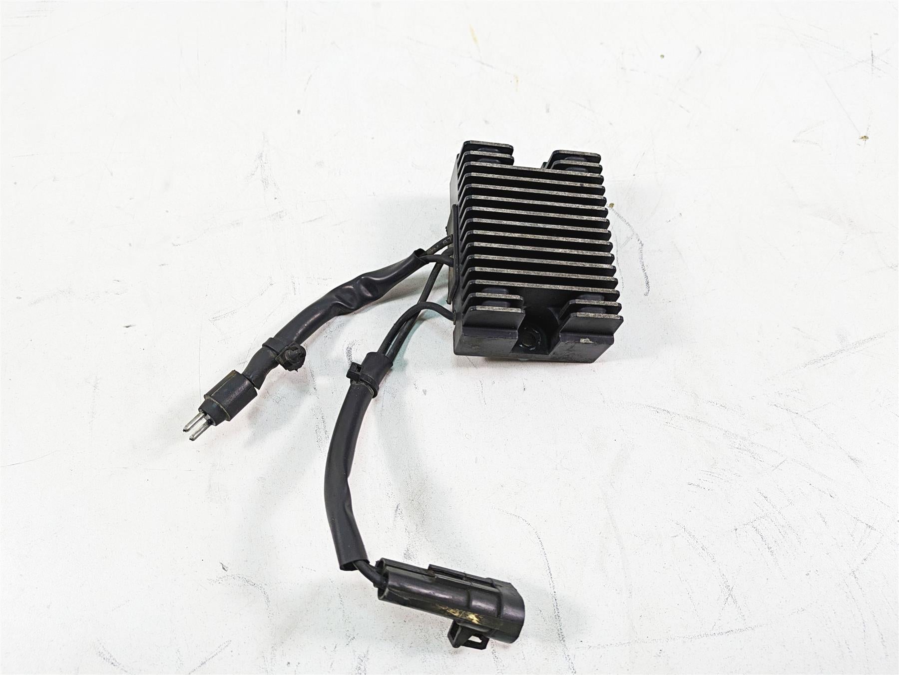 2006 Harley Sportster XL1200 Rectifier Voltage Regulator 74523-04 {{ shop.shopifyCountryName }} - Mototech271