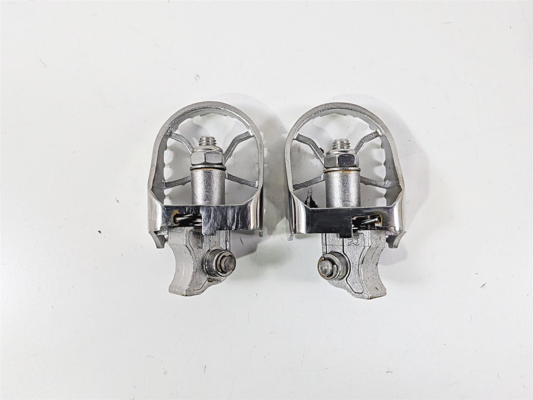 2016 BMW R1200 GS K50 Arashi Rider Foot Peg Footpeg Set AF076 {{ shop.shopifyCountryName }} - Mototech271