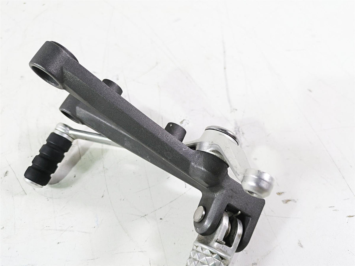 2020 Triumph Daytona 765 Moto2 Left Rider Footpeg & Shifter T2083381 T2082931 {{ shop.shopifyCountryName }} - Mototech271