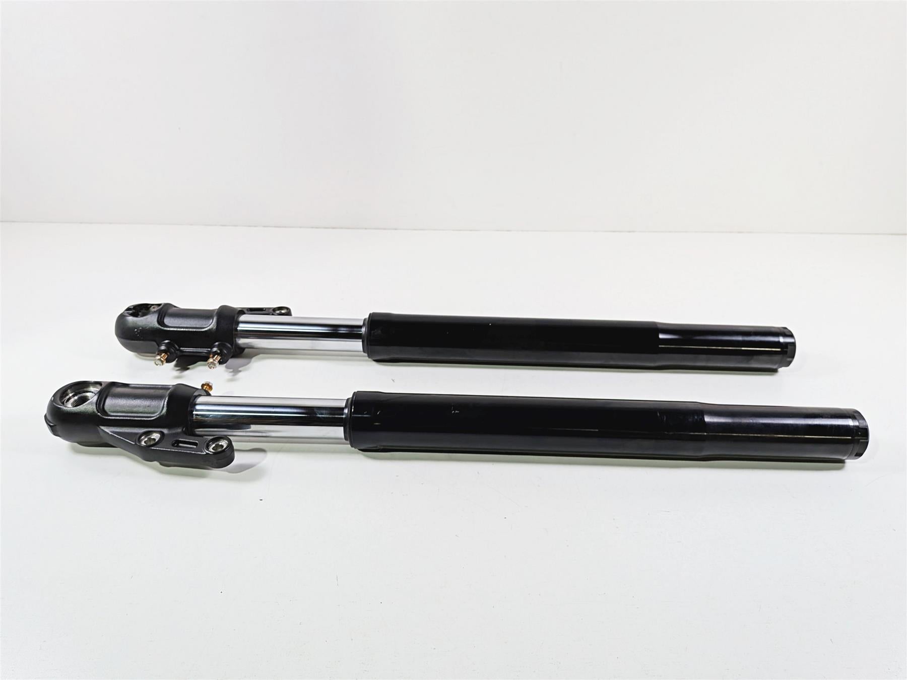 2022 Harley Softail FXLRST Low Rider Front Fork 43mm Set 45400327 45400328-Mototech271