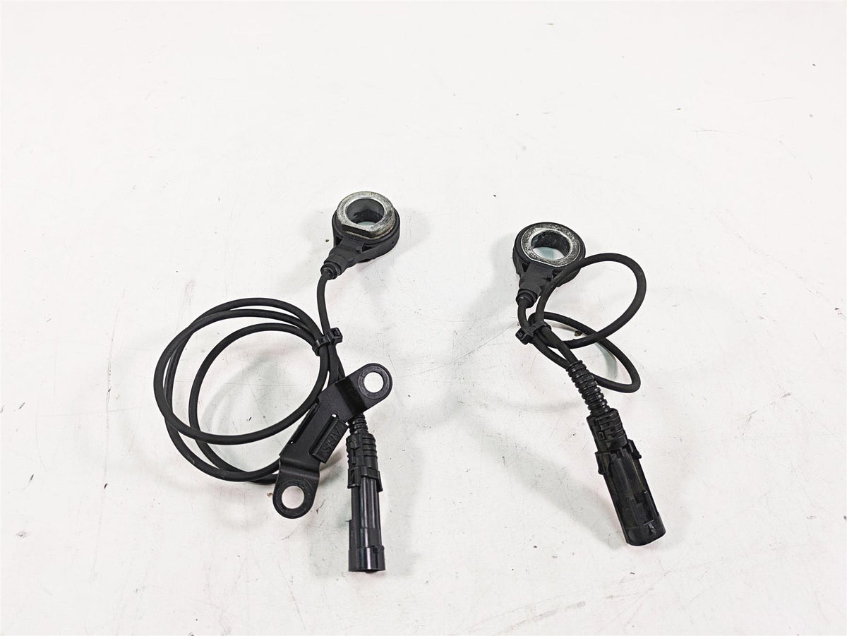 2014 Harley Touring FLHTK Electra Glide Abs Brake Wheel Speed Sensors 32700015 {{ shop.shopifyCountryName }} - Mototech271