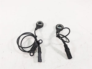 2014 Harley Touring FLHTK Electra Glide Abs Brake Wheel Speed Sensors 32700015