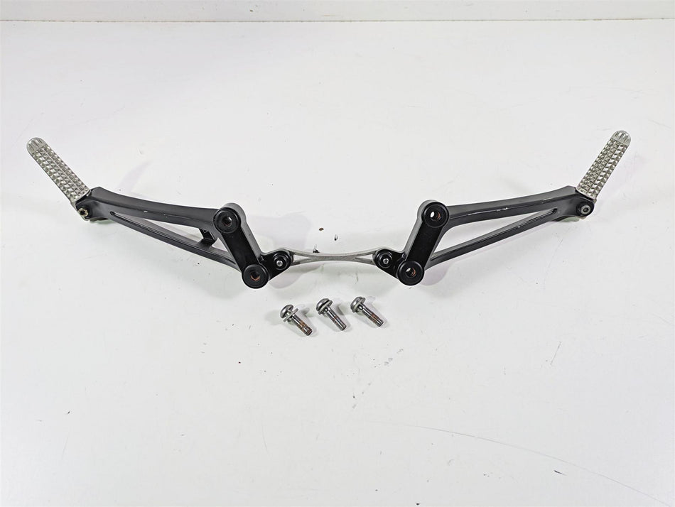 2014 Yamaha YZFR1 R1 RN22 Rear Passenger Footpeg Set 14B-2741L-10 14B-2742L-10 {{ shop.shopifyCountryName }} - Mototech271