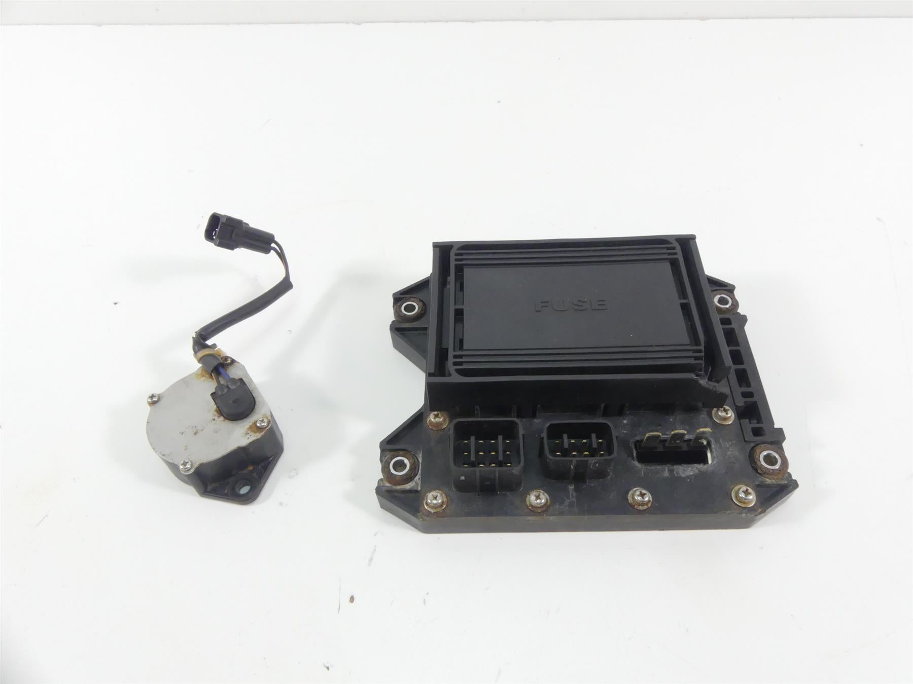 2015 Yamaha Waverunner Cruiser VX1100 Fuse Box Panel Module - Read 6EX-82170-00 {{ shop.shopifyCountryName }} - Mototech271