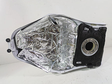 2018 Suzuki GSX1300 R Hayabusa Fuel Gas Petrol Tank Reservoir 44100-15H61 {{ shop.shopifyCountryName }} - Mototech271