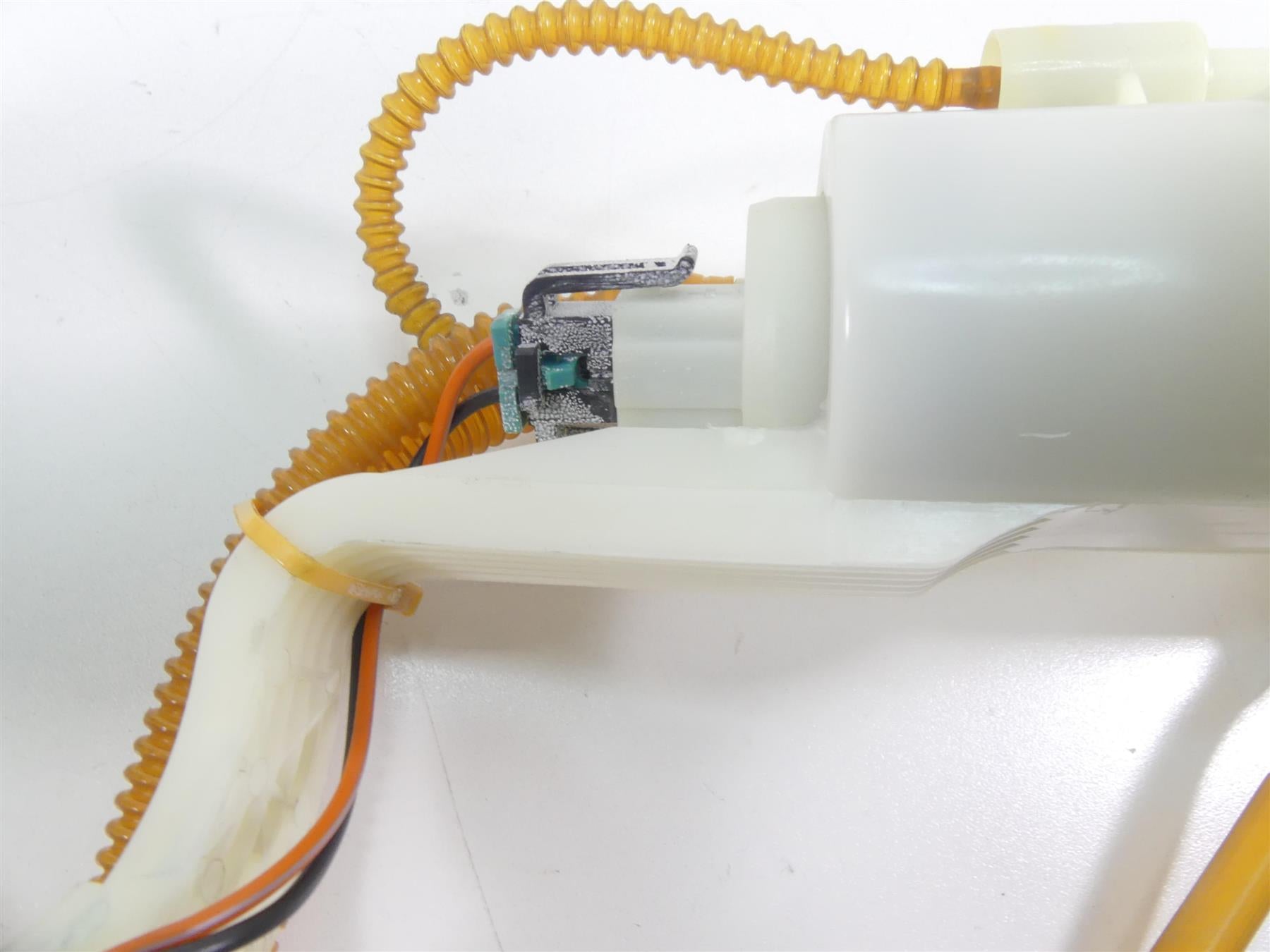 2016 Harley Touring FLHTP Electra Glide Fuel Gas Petrol Pump 7K 75069-08 {{ shop.shopifyCountryName }} - Mototech271