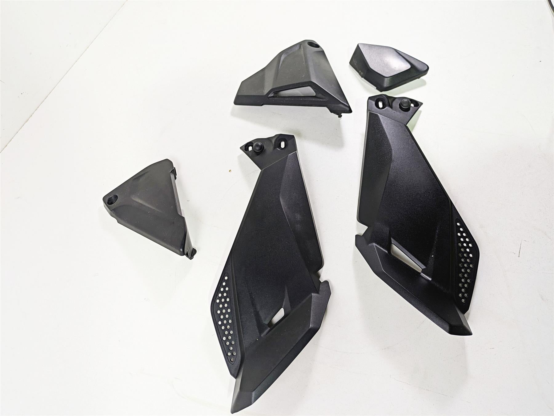 2017 BMW R1200 GS K50 Plastic Frame Infill Set 46638556637 46638556638 {{ shop.shopifyCountryName }} - Mototech271