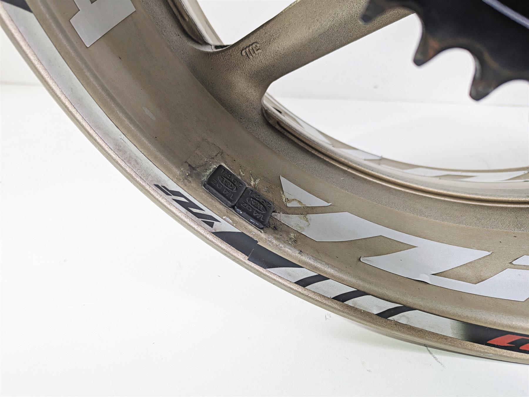 2014 Yamaha YZFR1 R1 RN22 Rear Wheel Rim 17x6 .3mm Runout -Small Dent 5VY-25338 {{ shop.shopifyCountryName }} - Mototech271