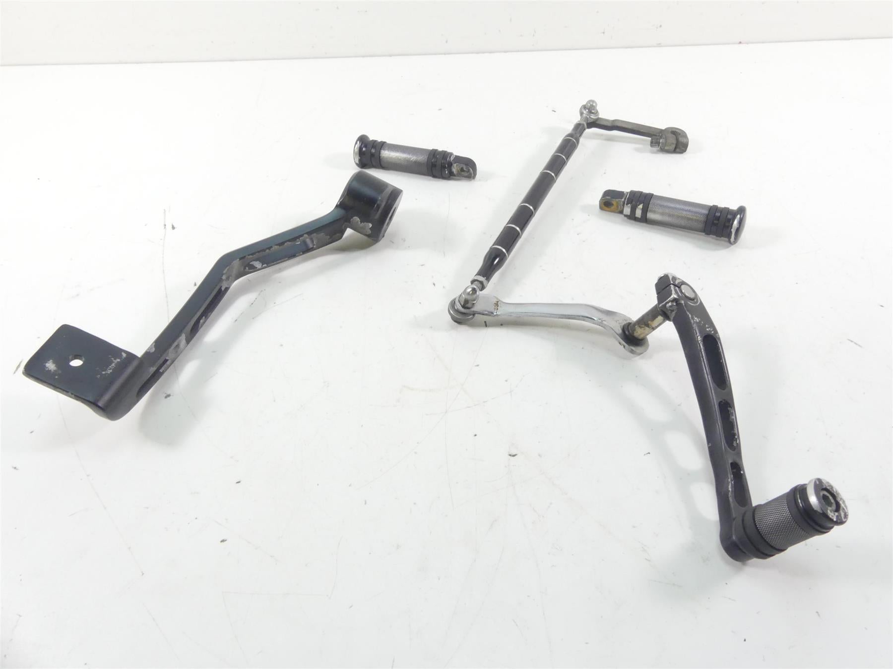 2008 Harley Softail FXSTB Night Train Aluminum Foot Pegs Shifter Brake Pedal {{ shop.shopifyCountryName }} - Mototech271