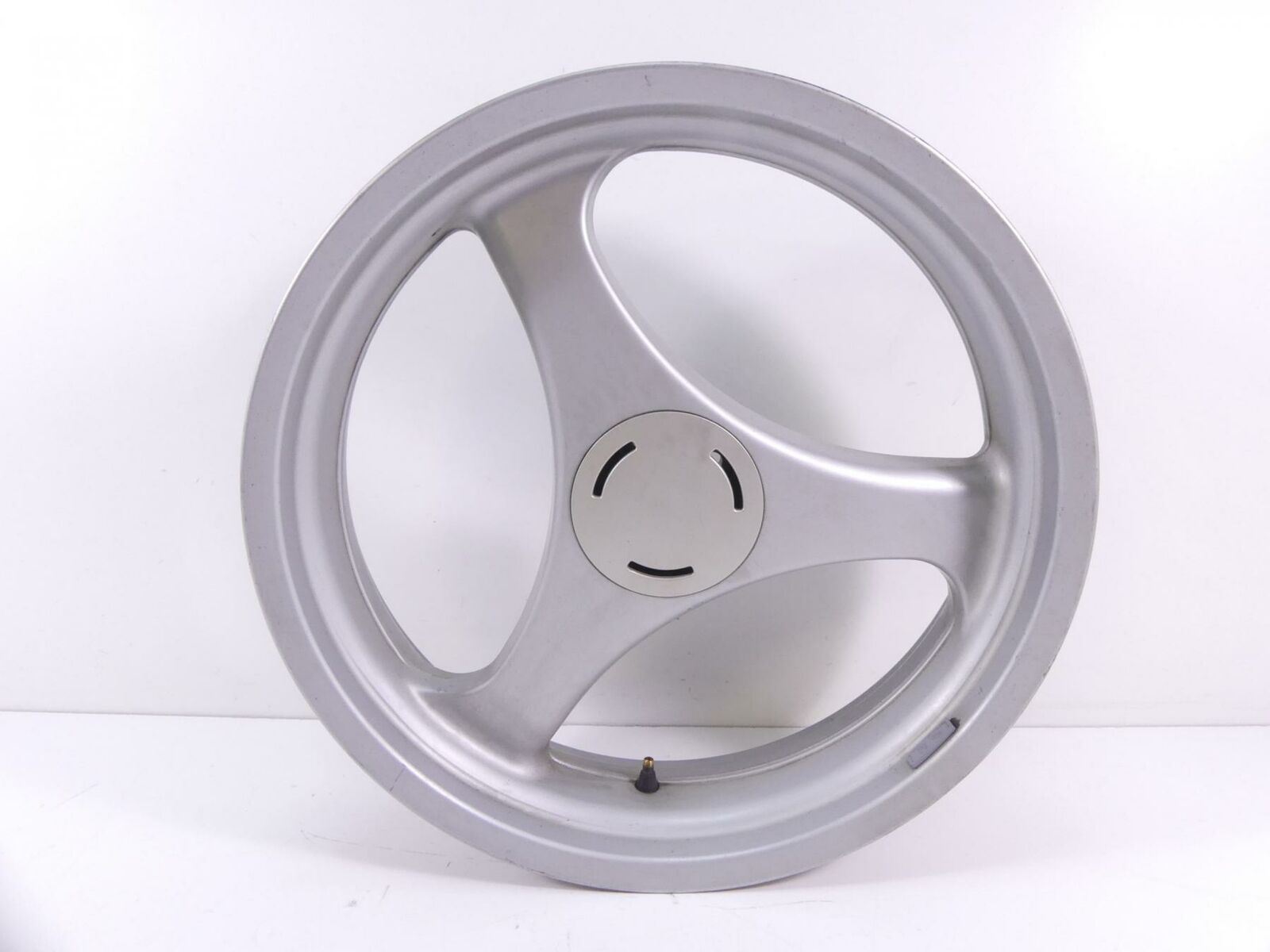 1995 BMW R1100RS 259S Nice Rear Wheel Rim 18x4.5 Straight 36312311275 {{ shop.shopifyCountryName }} - Mototech271