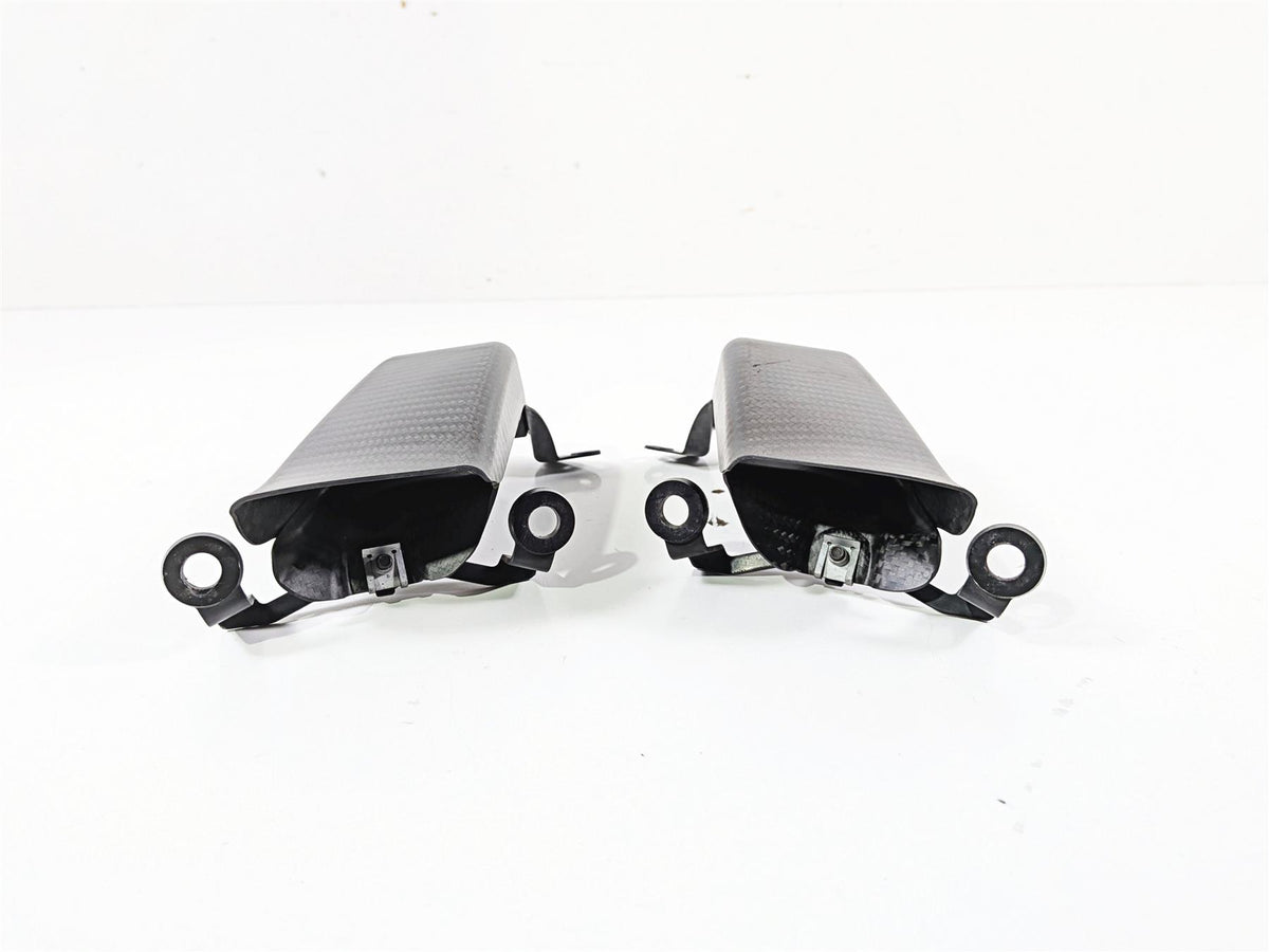 2018 Aprilia RSV4 RR Carbon Fiber Caliper Air Inlet 2B005507 2B005506 {{ shop.shopifyCountryName }} - Mototech271