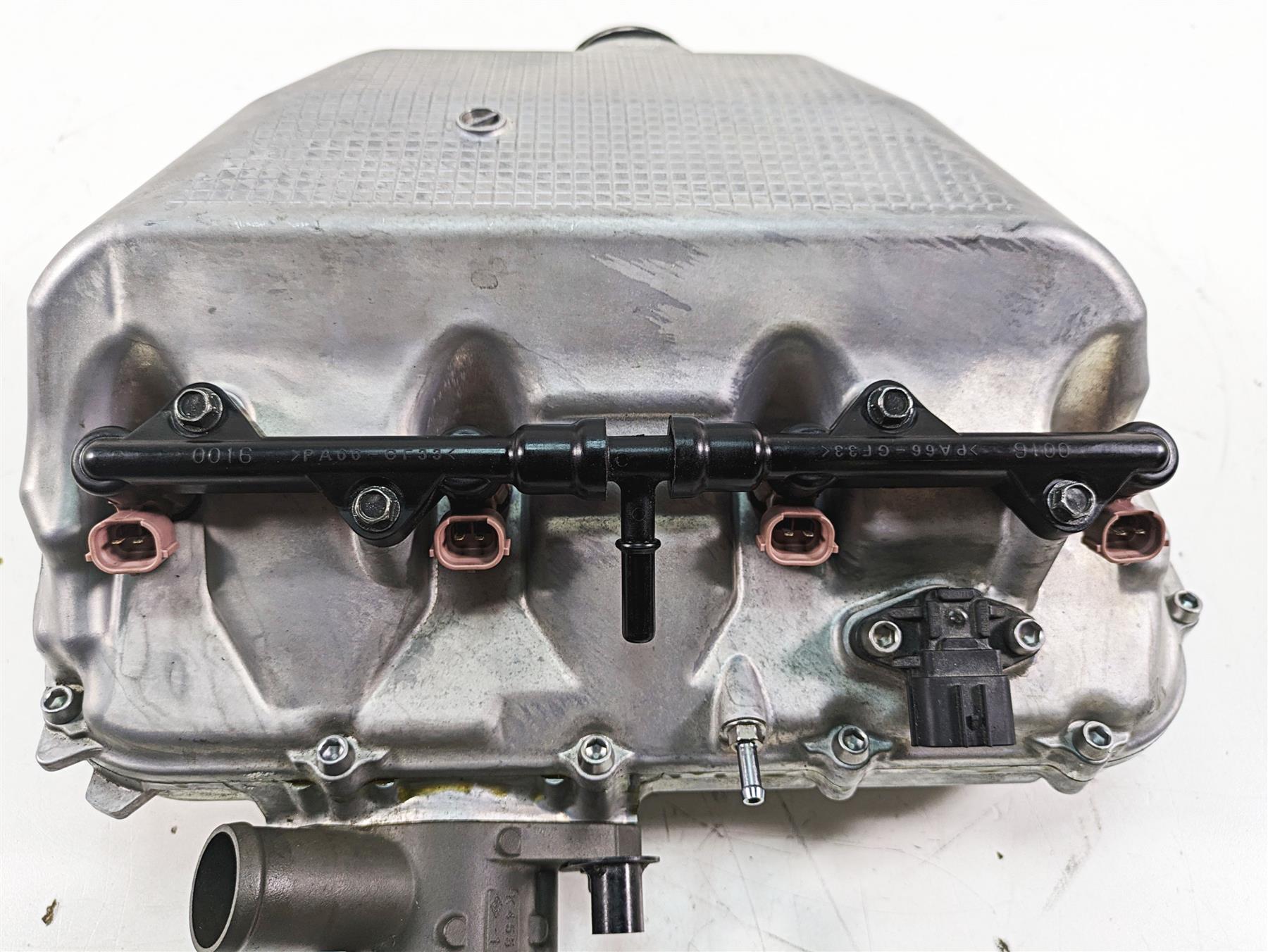 2018 Kawasaki ZX1002 Ninja H2 SX Air Box Chamber Intake Injector 12026-0018 {{ shop.shopifyCountryName }} - Mototech271