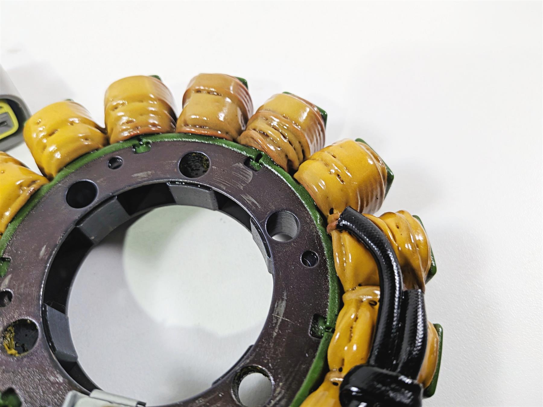 2023 Yamaha MT10 MTN1000 Stator Alternator Generator B5Y-81410-00-00 {{ shop.shopifyCountryName }} - Mototech271