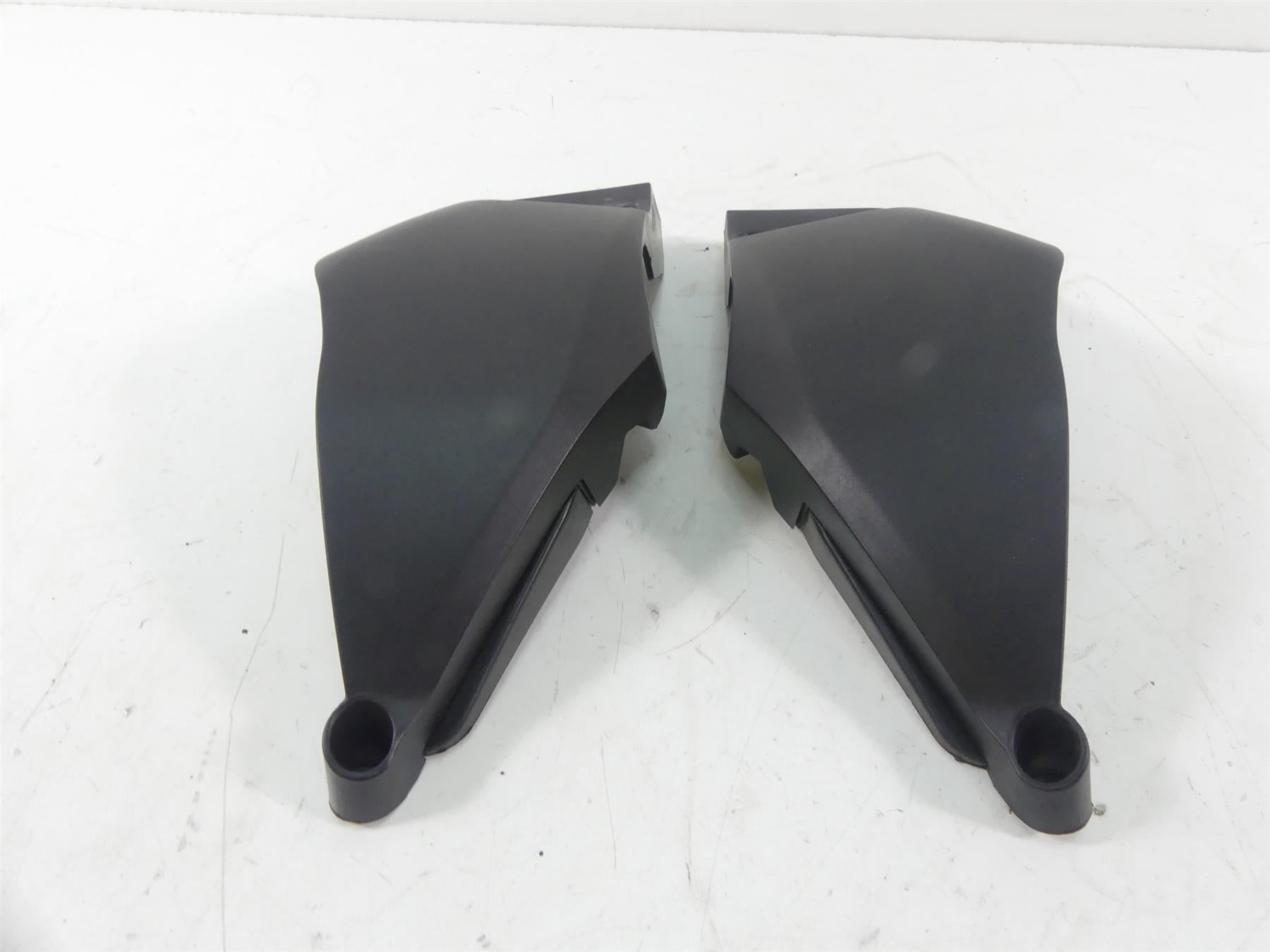 2013 Ducati Streetfighter 848 Air Intake Duct Side Fairing Cover Set 48410751B {{ shop.shopifyCountryName }} - Mototech271