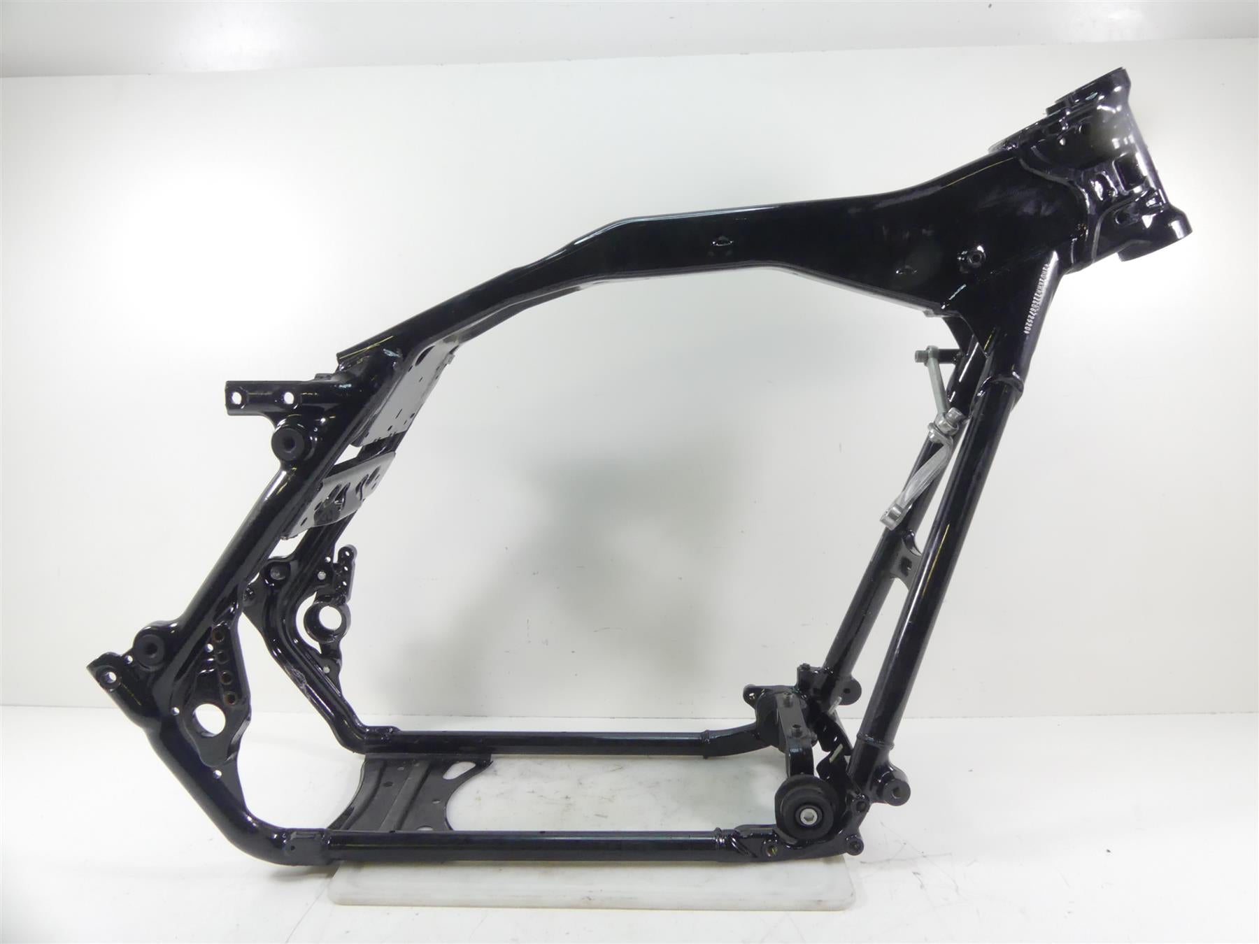 2016 Harley Touring FLTRX Road Glide Straight Main Frame Chassis - Salvage Title - 47900-14 {{ shop.shopifyCountryName }} - Mototech271