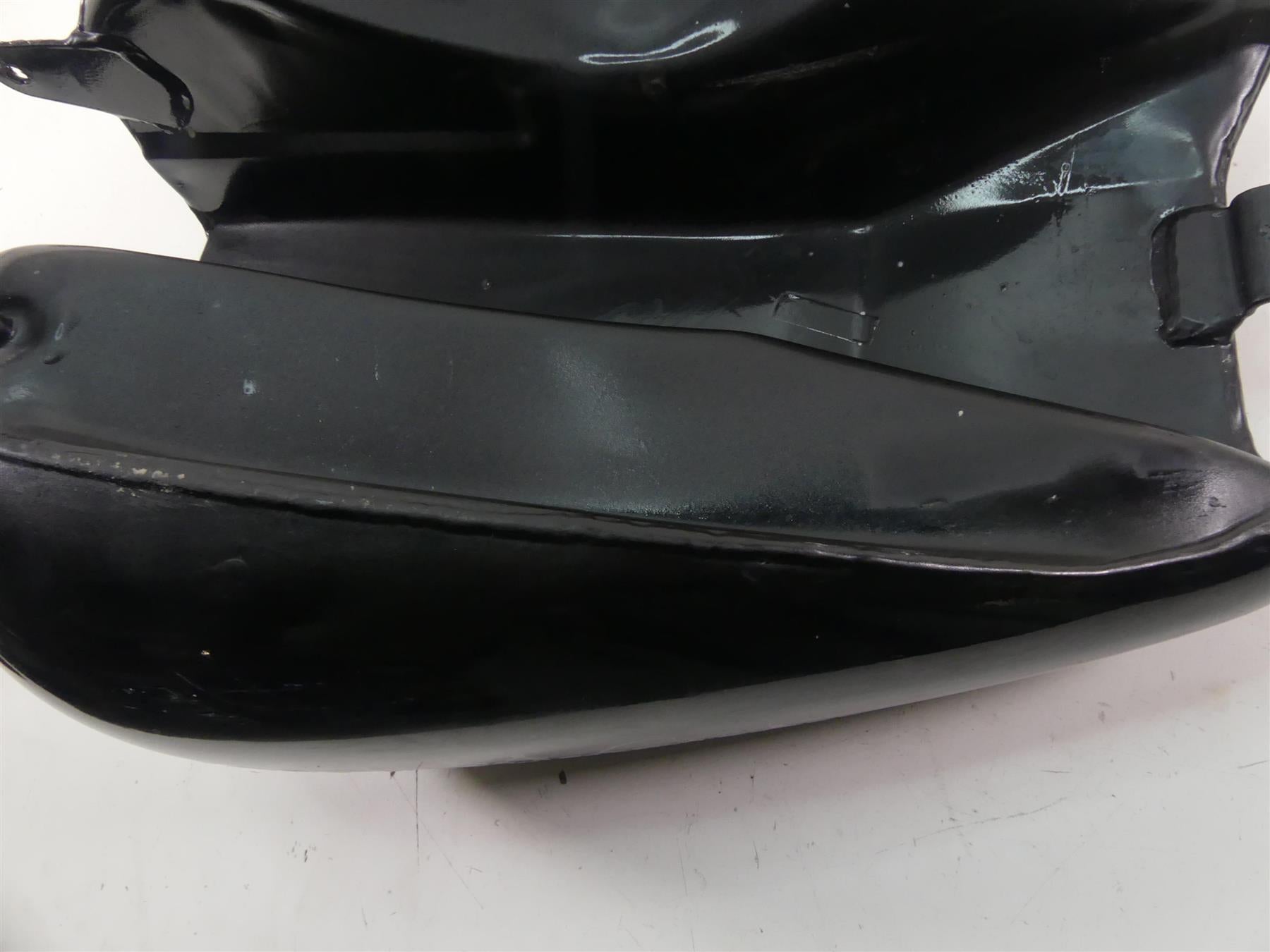 2005 Harley Touring CVO FLHTCSE Electra Glide Fuel Gas Petrol Tank 61382-05 {{ shop.shopifyCountryName }} - Mototech271