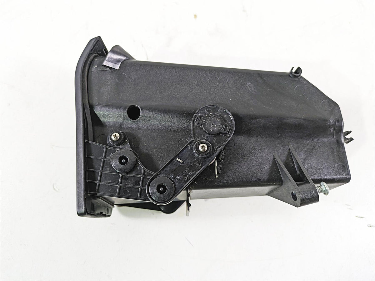 2020 Harley Touring FLHT Electra Glide Front Fairing Media Compartment 76000944 {{ shop.shopifyCountryName }} - Mototech271
