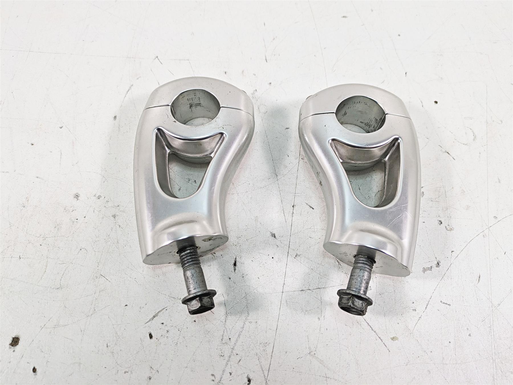 2014 Moto Guzzi California 1400 T Handlebar Holder Riser Set GU06500200 | Mototech271