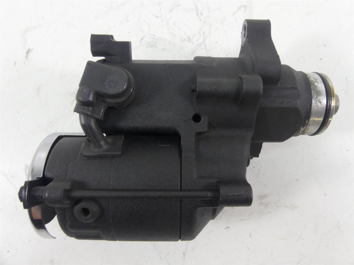 2011 Harley Touring FLTRU Road Glide Engine Starter Motor + Cover 31618-06A {{ shop.shopifyCountryName }} - Mototech271