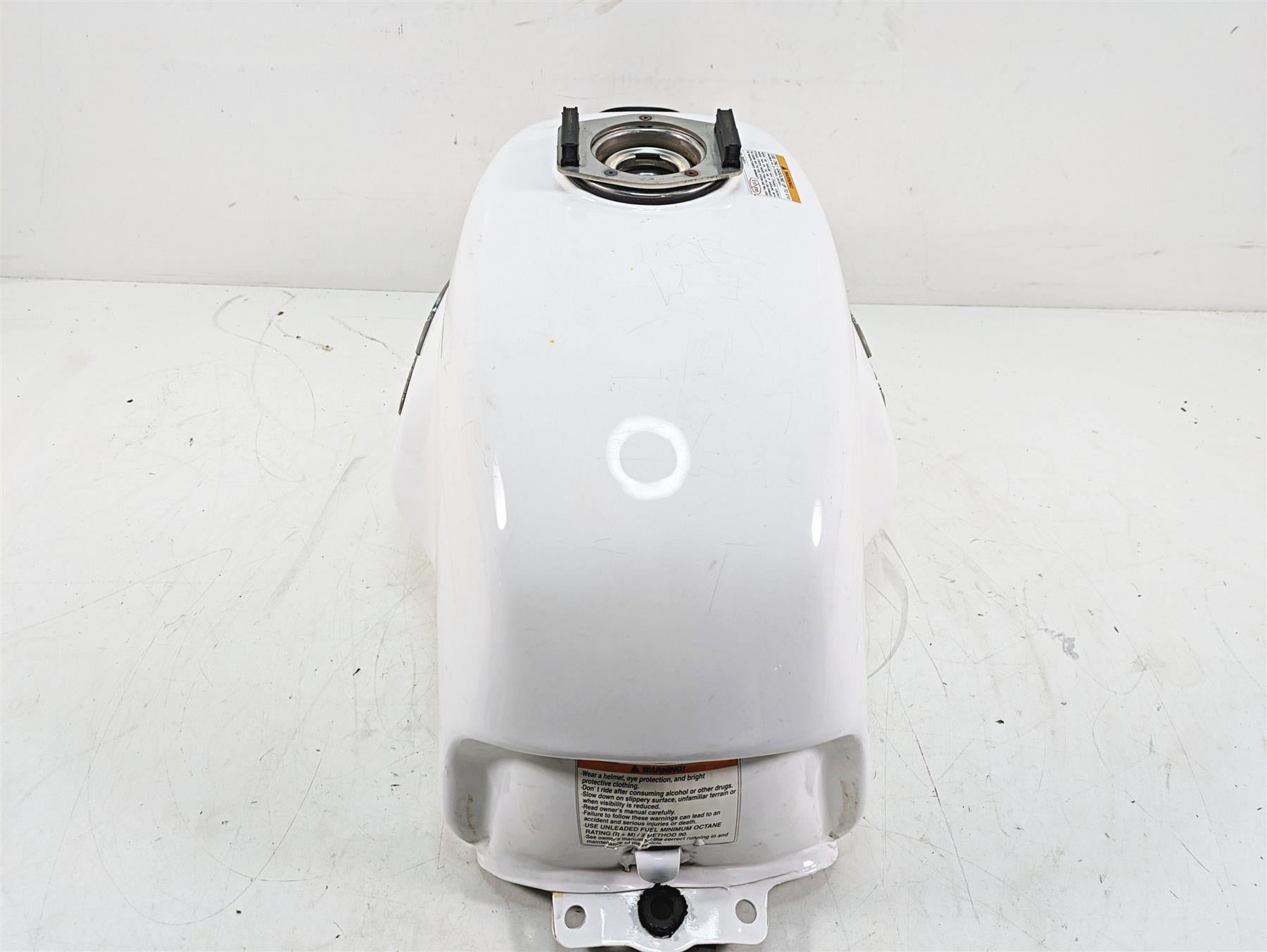 2013 Moto Guzzi V7 750 Stone White Fuel Gas Petrol Tank 887944 {{ shop.shopifyCountryName }} - Mototech271