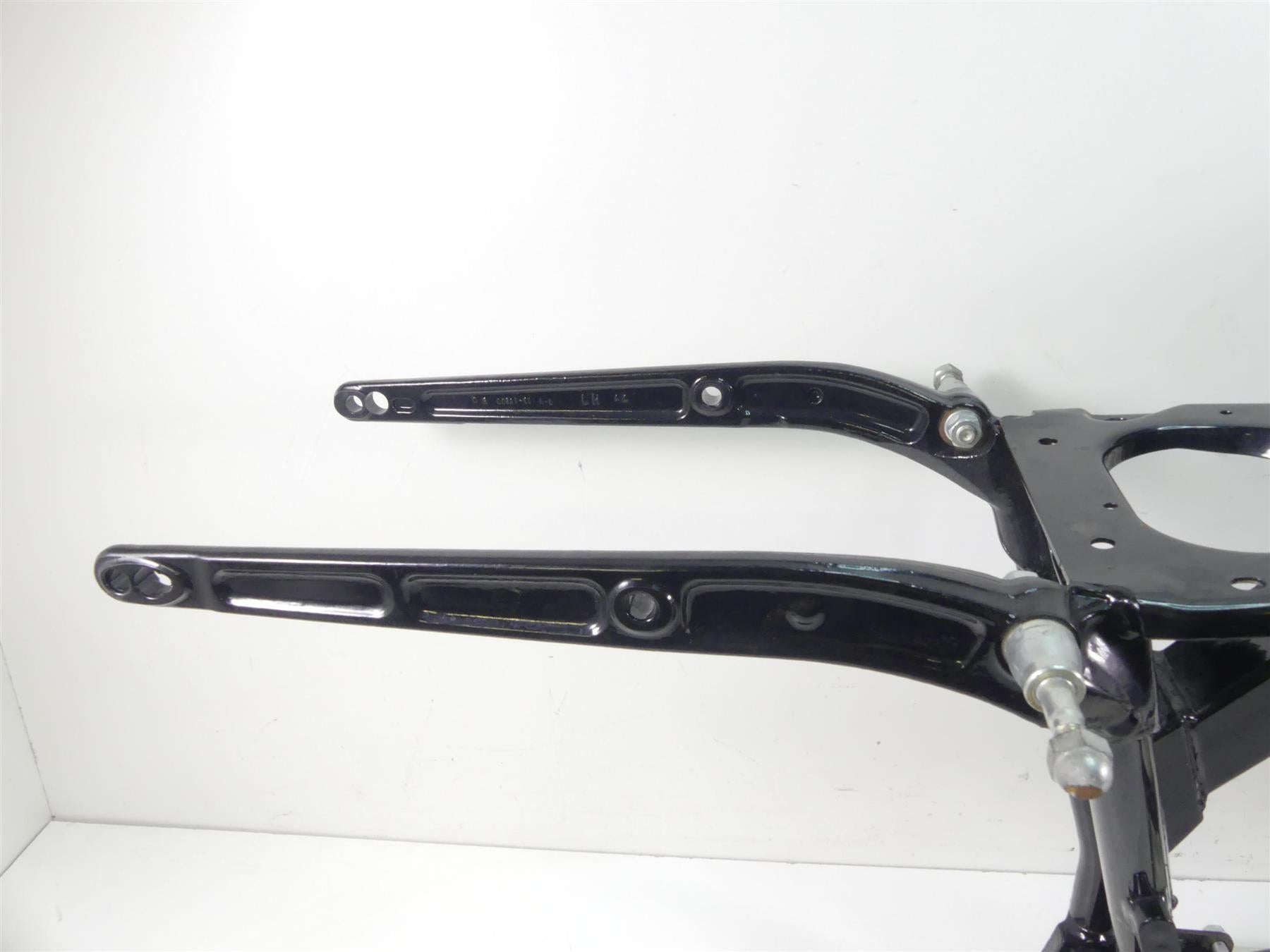 2014 Harley Dyna FXDF Fat Bob Straight Main Frame Chassis With Clean Texas Title - 29dgr Rake 47760-10A {{ shop.shopifyCountryName }} - Mototech271