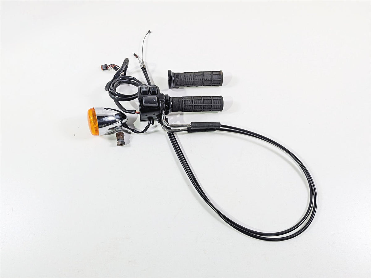 2014 Harley FXDL Dyna Low Rider Right Hand Control Switch + Blinker 72944-12 {{ shop.shopifyCountryName }} - Mototech271