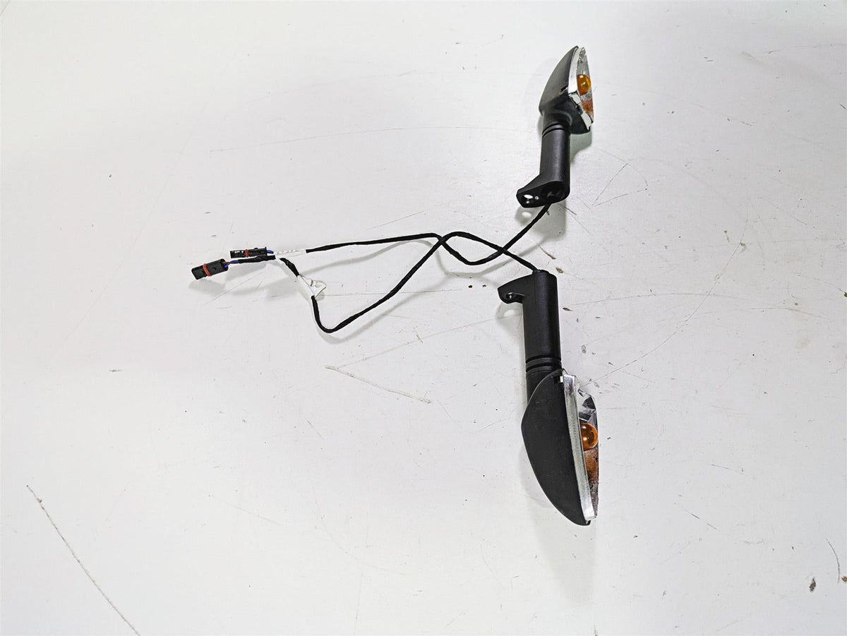 2019 BMW G310GS K02 Rear Blinker Turn Signal Set - Read 63138534355 63138534354 {{ shop.shopifyCountryName }} - Mototech271