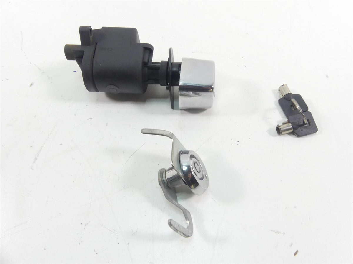 2011 Harley Touring FLTRU Road Glide Ignition Switch Key Lock Set -Read 71572-06 {{ shop.shopifyCountryName }} - Mototech271