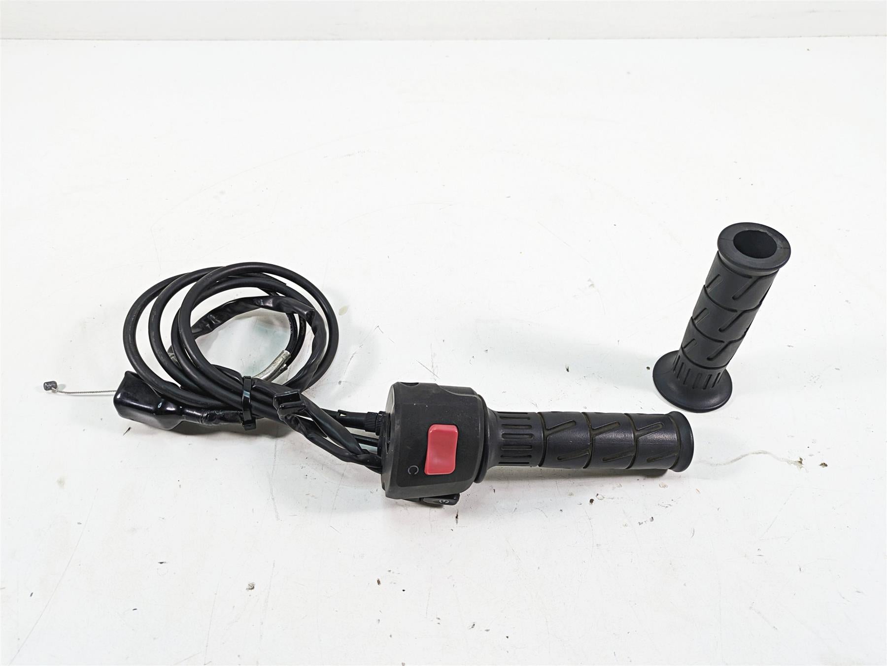 2016 Kawasaki Ninja EX300 Right Hand Control Switch 46091-0205 46091-0484 {{ shop.shopifyCountryName }} - Mototech271