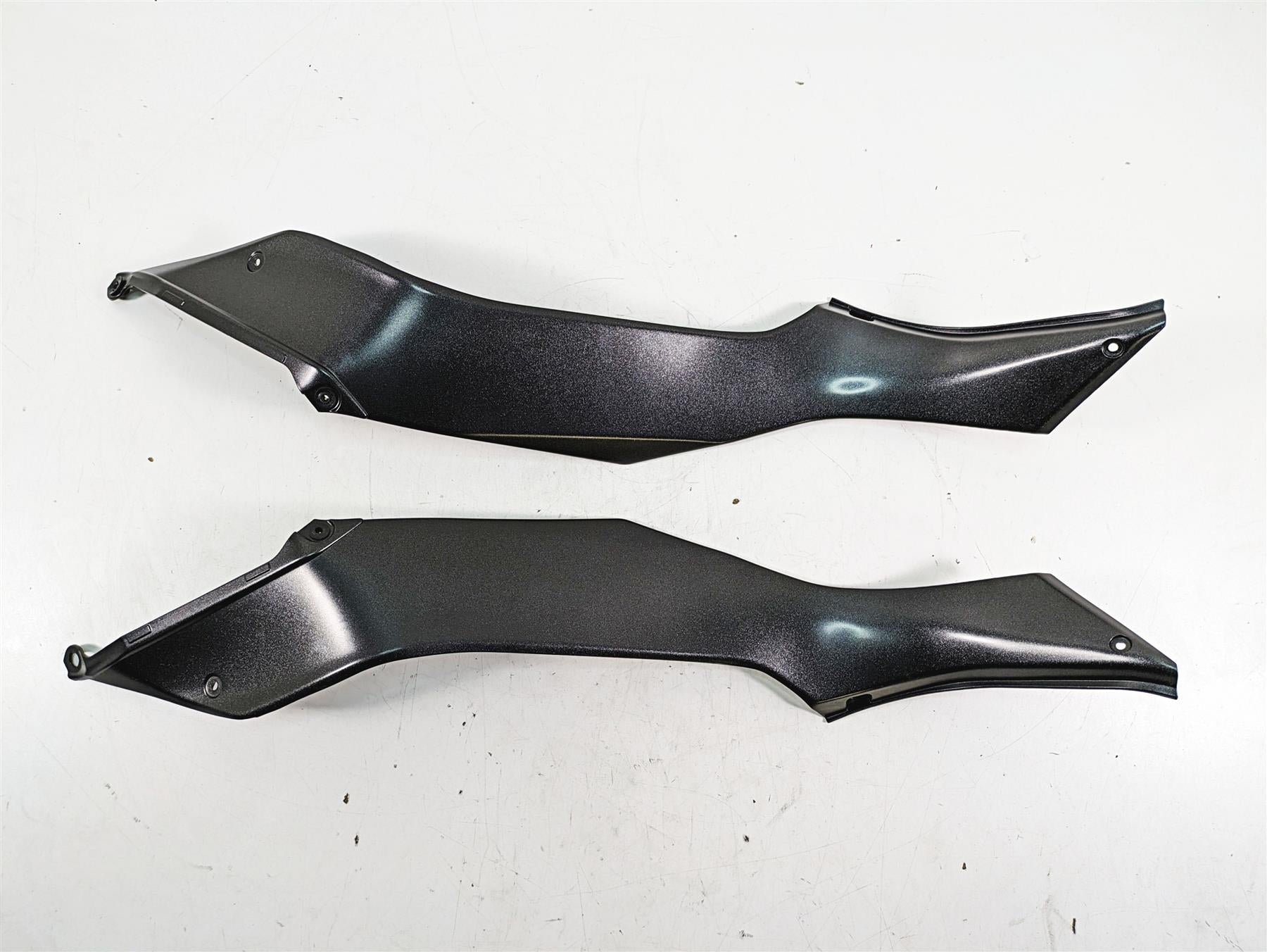 2018 Kawasaki ZX1002 Ninja H2 SX Knee Fuel Tank Side Cover Set 14093-5256-62F {{ shop.shopifyCountryName }} - Mototech271