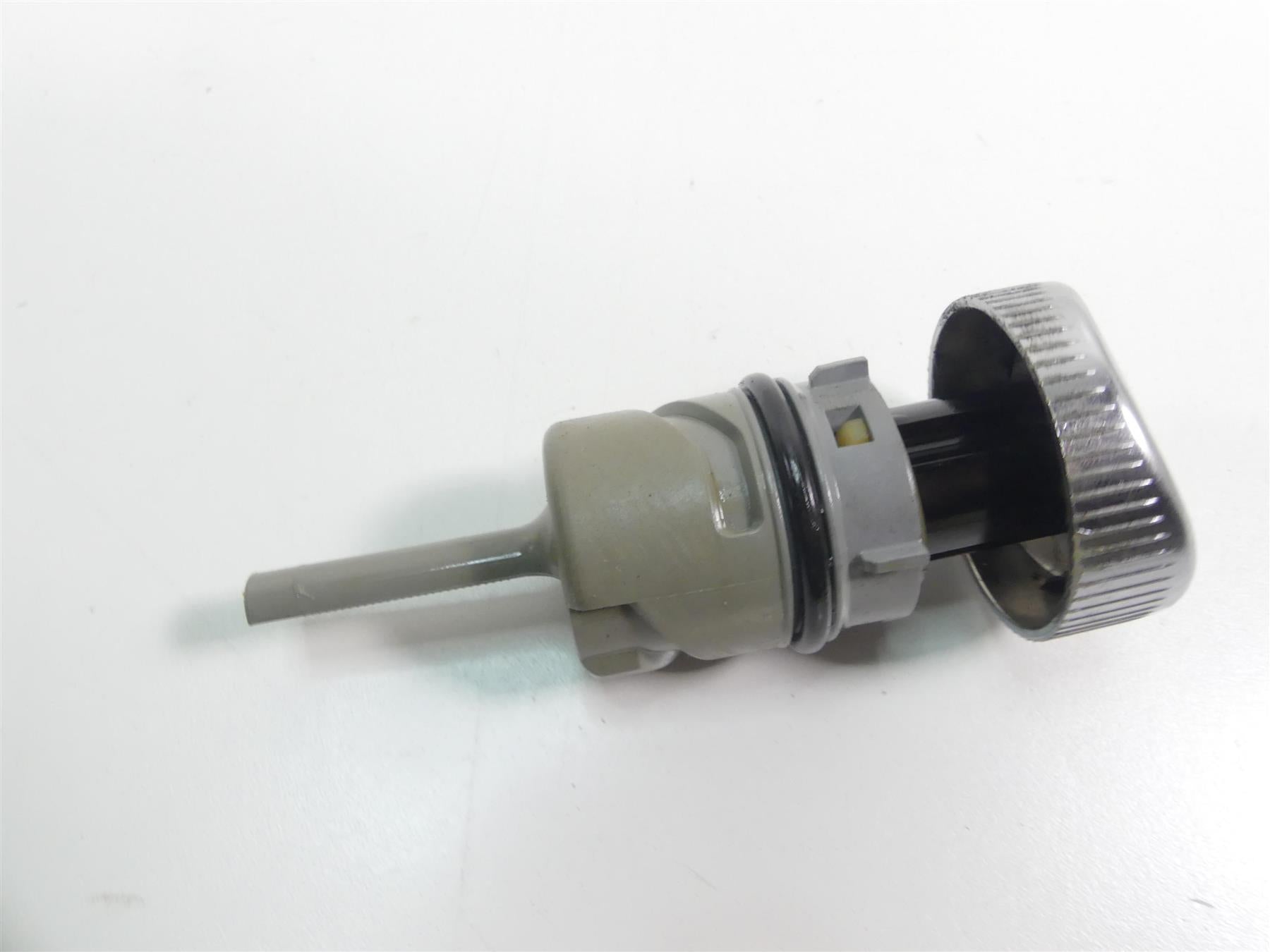 2018 Harley Sportster XL1200 Custom Oil Tank Reservoir & Dipstick 62500017 {{ shop.shopifyCountryName }} - Mototech271