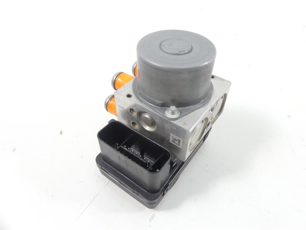 2017 BMW F800GS K72 Abs Brake Pump Unit Module 8561677 34518546851 {{ shop.shopifyCountryName }} - Mototech271