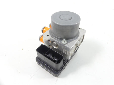 2017 BMW F800GS K72 Abs Brake Pump Unit Module 8561677 34518546851 {{ shop.shopifyCountryName }} - Mototech271