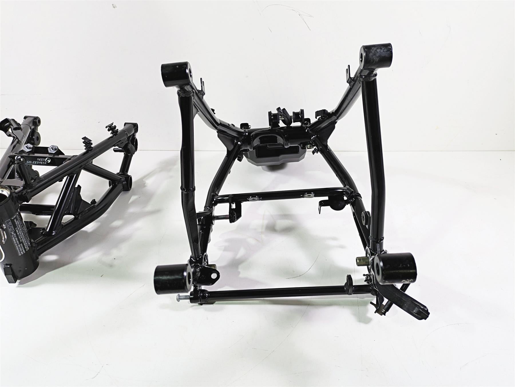 2014 BMW R nine T R9T K21 Front And Rear Chassis Frame Set With Clean Texas Title 46518536133 {{ shop.shopifyCountryName }} - Mototech271