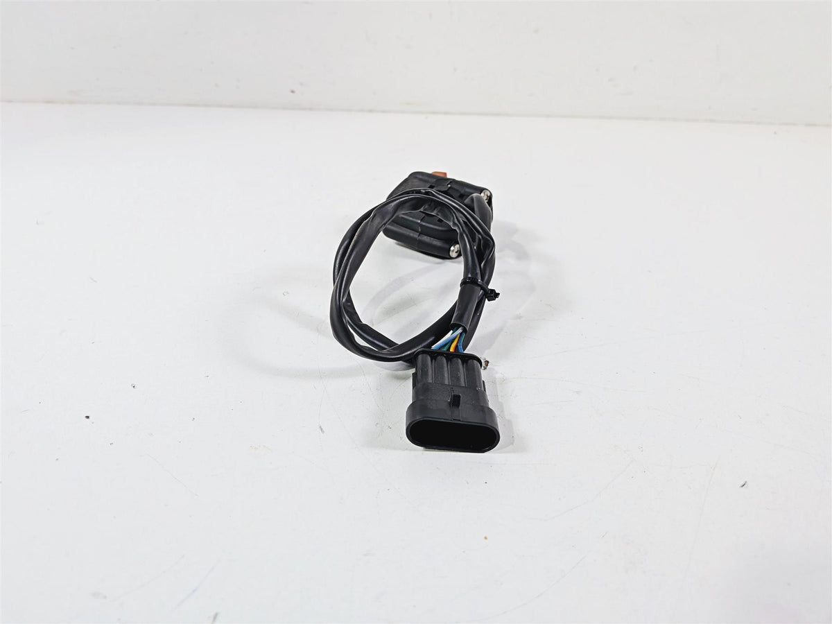 2008 Aprilia RSVR 1000 Factory Right Hand Control Switch Start Stop AP8118637 {{ shop.shopifyCountryName }} - Mototech271