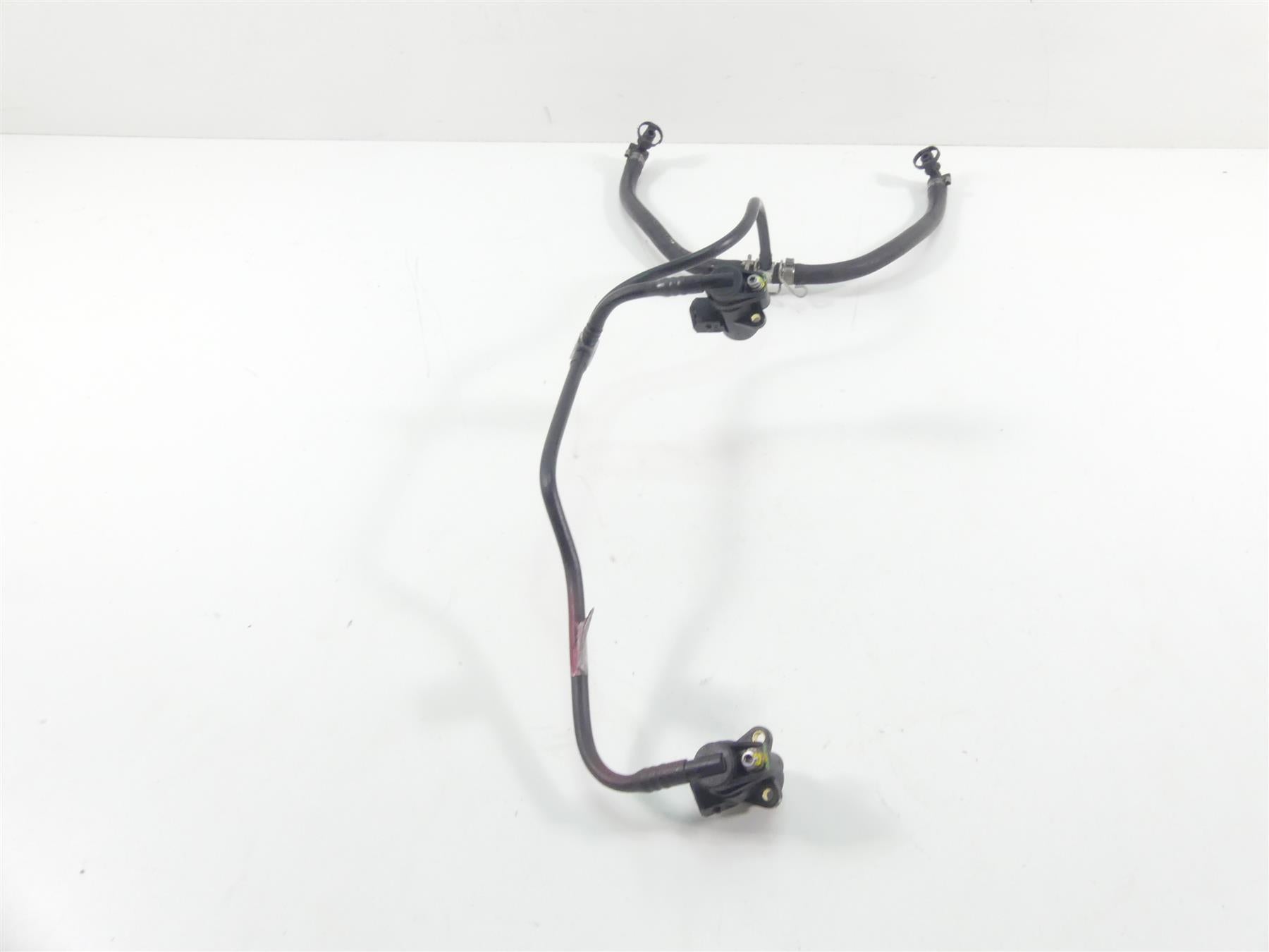 2008 Ducati 848 SBK 12 Hole Fuel Injector Set & Lines 28040161A {{ shop.shopifyCountryName }} - Mototech271