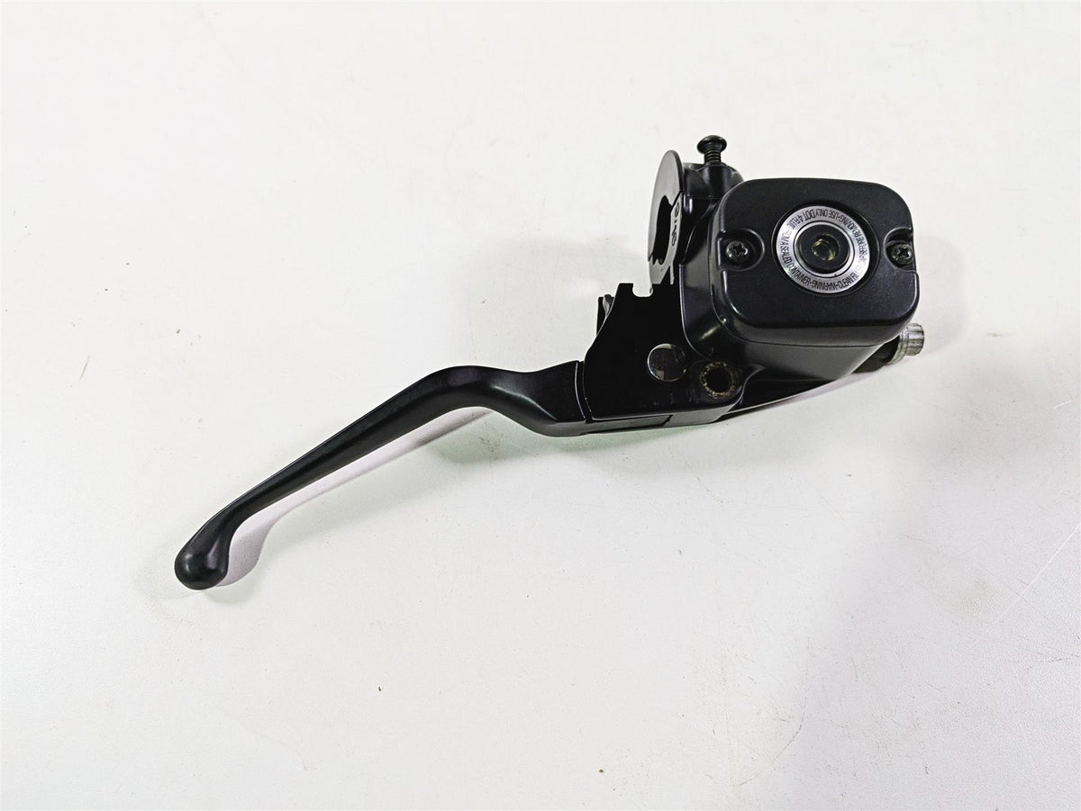 2017 Harley Dyna FXDB Street Bob Front Brake Master Cylinder 9/16" 45029-11D {{ shop.shopifyCountryName }} - Mototech271