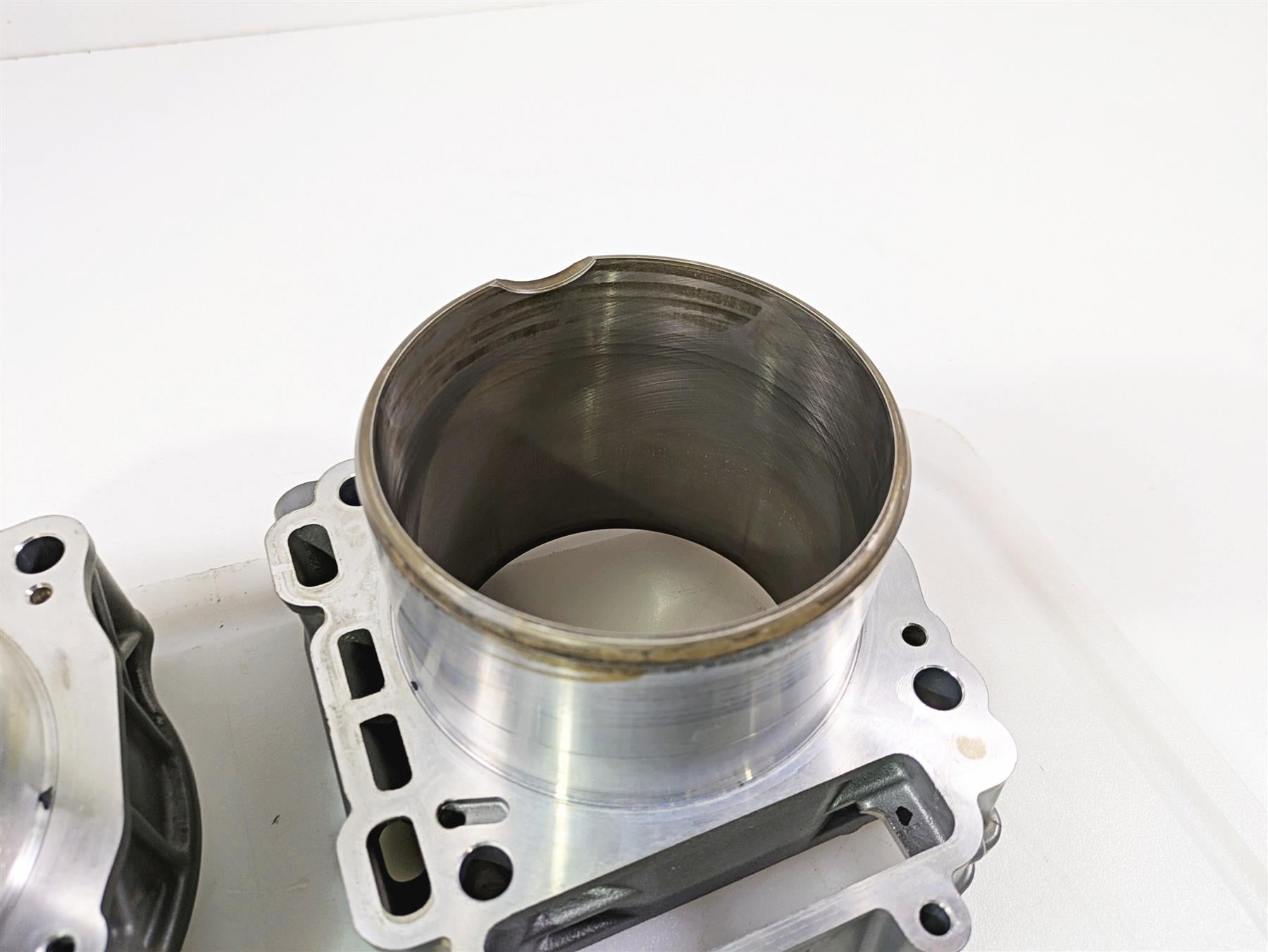 2020 KTM 1290 Super Adventure R Cylinder Jug Piston Set 6173003810024 {{ shop.shopifyCountryName }} - Mototech271