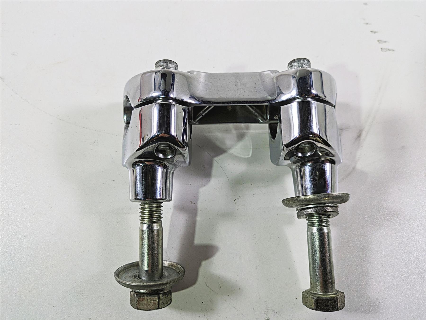 2008 Harley FLSTC Softail Heritage Handlebar Riser Holder Set 56567-86B {{ shop.shopifyCountryName }} - Mototech271