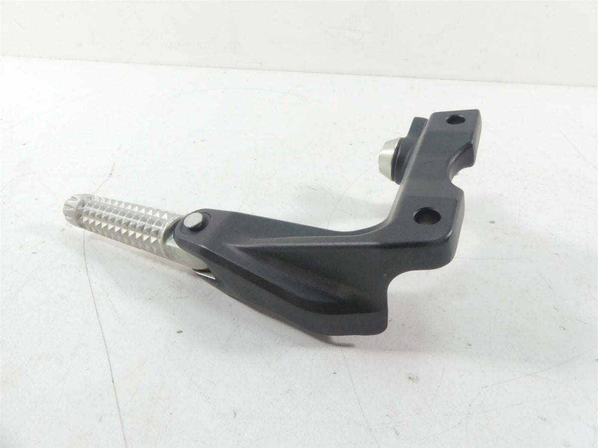 2020 Yamaha VMX17 1700 Left Passenger Footpeg Foot Peg + Mount 2S3-27430-00-00 {{ shop.shopifyCountryName }} - Mototech271