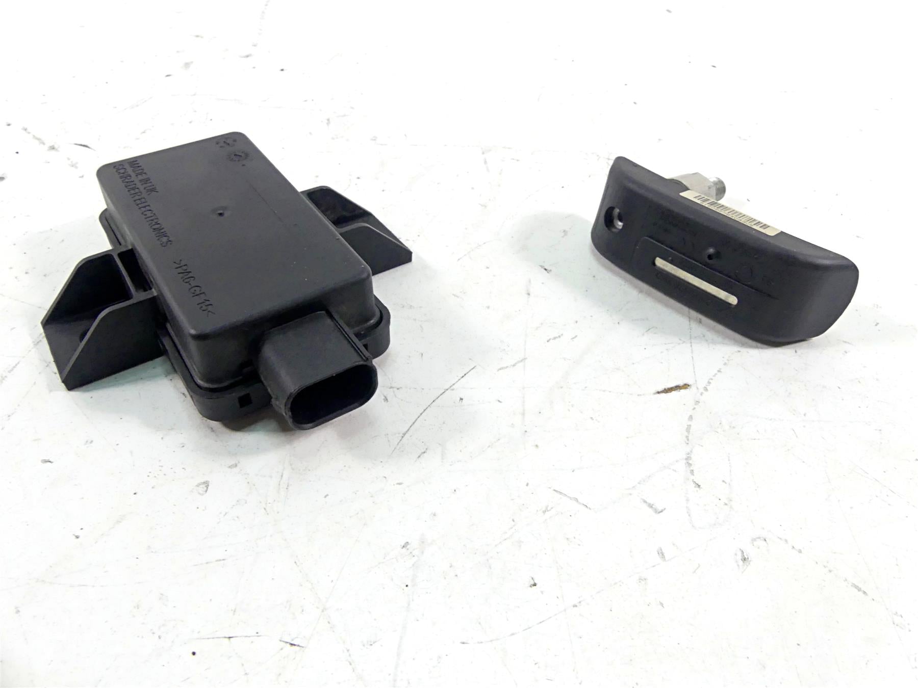 2015 BMW R1200GS GSW K50 Tire Pressure RDC Module + 1 Sensor 65758546222 {{ shop.shopifyCountryName }} - Mototech271